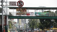 Penampakan sejumlah baliho bergambar pemimpin Front Pembela Islam (FPI) Habib Rizieq Syihab di kawasan Tanah Abang, Jakarta, Minggu (22/11/2020).