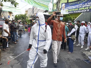 Warga Terkait Kerumunan Habib Rizieq Dirapid Tes Massal