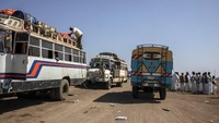 Konflik tersebut mengakibatkan krisis di kawasan Tigray, salah satunya krisis pangan serta persediaan lainnya yang membuat warga di kawasan itu memutuskan untuk pergi meninggalkan Tigray menuju ke negara tetangga Sudan. AP Photo/Nariman El-Mofty.