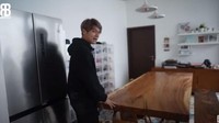 Begini bagian ruang makan di rumah Rizky Billar. Foto: YouTube Rizky Billar