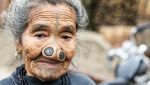 Foto: Wanita Apatani yang Sumbat Hidung Demi Tak Menarik