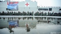 KRI Semarang juga dihadirkan dalam apel yang berlangsung di Dermaga JICT II tersebut.
