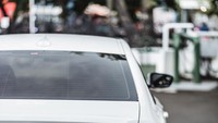 Sedan ini dibekali jantung 2.0L Turbo yang mampu memuntahkan tenaga sebesar 184 dk. Foto: Instagram @Bmwastra_usedcar