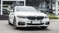 BMW 530i M Sport G30 dibekali mesin 2.0L TwinPower Turbo yang sanggup memuntahkan tenaga 258 dk dan torsi 400 Nm. Harga bekas lansiran tahun 2019 dijual Rp 1.175.000.000 Foto: Instagram @Bmwastra_usedcar