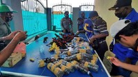 Burung yang diselundupkan ini adalah spesies dilindungi di Indonesia yang dicari secara ilegal untuk memasok perdagangan hewan peliharaan. Istimewa/Facebook/Tamizhar Media