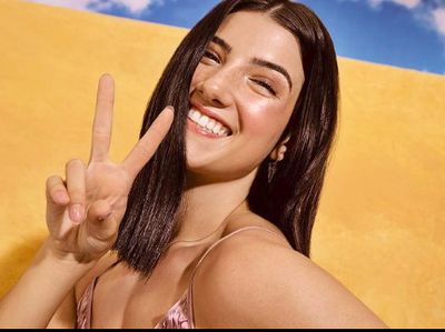 Sosok Gadis Cantik Paling Populer di Jagat TikTok