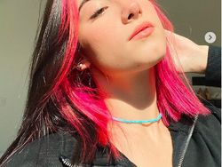 Sosok Gadis Cantik Paling Populer di Jagat TikTok