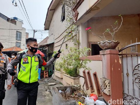 Alley of Habib Rizieq's house guarded by FPI Laskar (Dok detikcom)