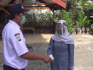 Jelang Sekolah Tatap Muka, 4.374 Siswa SMP di Surabaya Swab Hari Ini