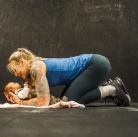 Aku hanya sendiri dengan anak pertamaku selama tiga tahun, dan aku ingin kembali ke bentuk tubuh awal, jadi aku harus membawanya denganku, dan hal tersebut berlanjut. Hal baiknya adalah aku masih bisa selalu berolahraga dan tidak ada alasan ujar Helene.  Foto: Instagram