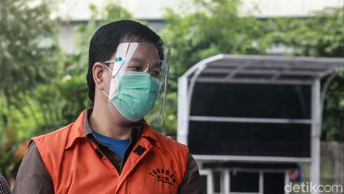Dua tersangka korupsi, Hiendra Soenjoto dan Eryk Armando Talla  kembali menjalani pemeriksaan di Gedung KPK, Jakarta, Senin (23/11/2020).