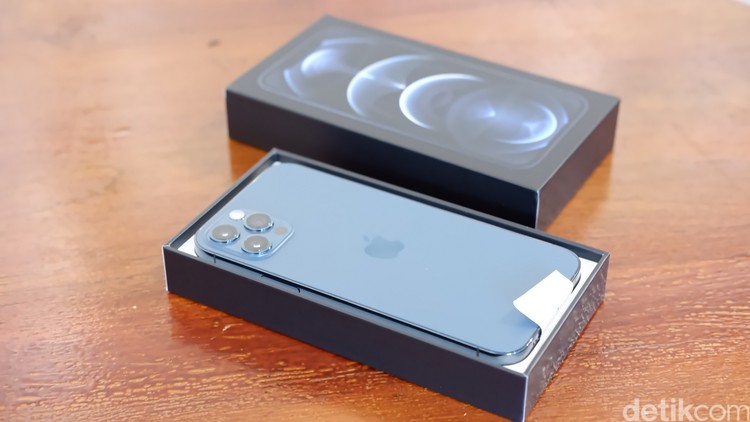 iPhone 12 Pro iPhone 12 Pro
