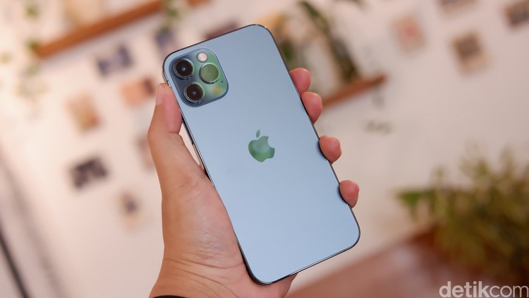 iPhone 12 Pro iPhone 12 Pro