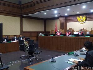 Eksepsi Irjen Napoleon Tak Diterima, Sidang Kasus Suap Lanjut Periksa Saksi