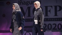 Beragam model busana muslim ditampilkan di Modest Fashion Project (MOFP) 2020.