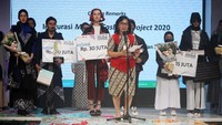 Direktur Jenderal Industri Kecil Menengah dan Aneka (IKMA) Kementerian perindustrian Gati Wibawaningsih menyampaikan sambutan usai memberikan hadiah kepada juara saat inagurasi Muslim Modest Fashion Project (MOFP) 2020 di Jakarta.