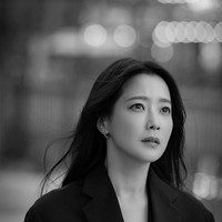 10. Kim Hee SunDalam daftar ini memang ada empat orang seleb yang berada di posisi 10 sebagai artis Korea paling dicintai di 2020. Kim Hee Sun yang dikenal sebagai aktris drama dan film juga presenter televisi itu juga masuk di peringkat 10. Foto: Instagram