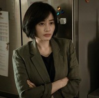 7. Kim Hye SooKim Hye Soo juga tetap eksis sebagai aktris kenamaan Korea karena pesona dan aktingnya yang memukau. Tahun ini, wanita 50 tahun tersebut menyapa para pecinta drama dengan serial Hyena.Foto: Instagram