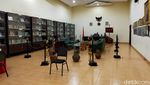 Foto: Koleksi Pribadi TB Silalahi dalam Sebuah Museum