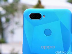 Unboxing Oppo A11k, Ponsel Entry Level Harga Rp 1 Jutaan