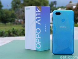 Unboxing Oppo A11k, Ponsel Entry Level Harga Rp 1 Jutaan