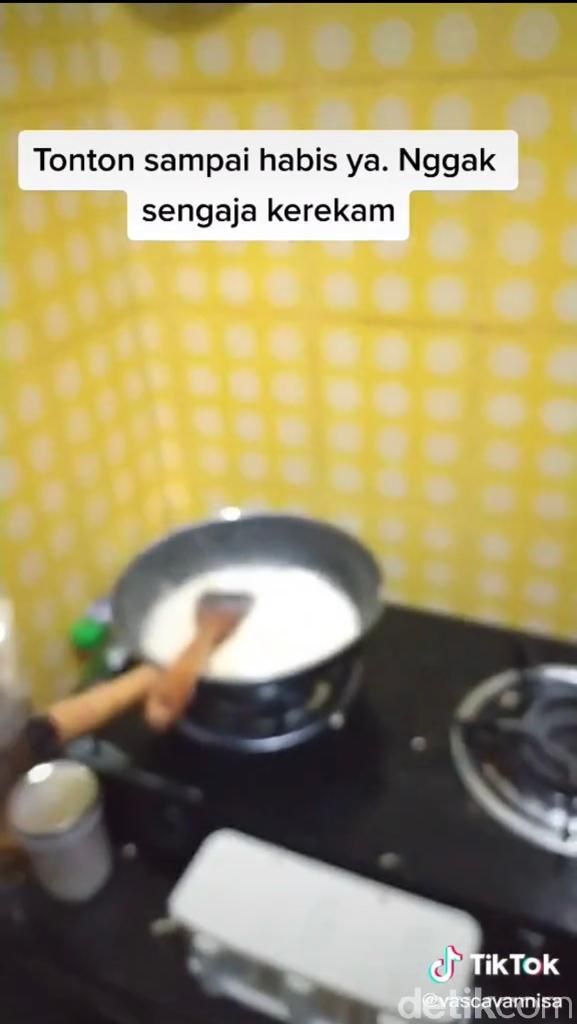 Penampakan Hantu Wanita Saat Masak Mie Instan Ini Bikin Geger