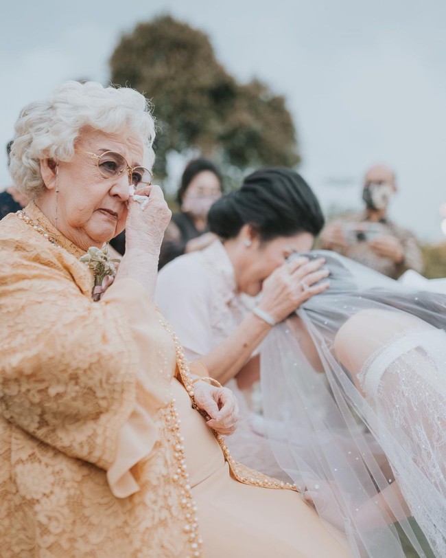 Lewat video YouTube, terungkap bahwa Denny Sumargo menikahi Olivia Allan pada Sabtu (21/11/2020). Acara digelar secara tertutup dan intim. Foto: Instagram/@sumargodeny