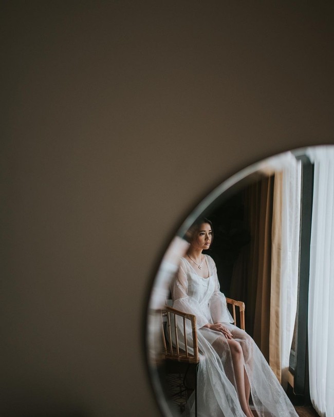 Setelah putus dari Dita Soedarjo, Denny Sumargo selama ini menyembunyikan hubungan asmaranya dengan Olivia Allan. Ia hanya menyebut punya seorang kekasih berinisial O. Foto: Instagram/@sumargodeny