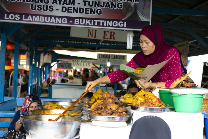 Sejak Abad 19 Nasi Kapau Dijual Wanita Minang yang Ditinggal Merantau
