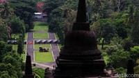 Saat ini Borobudur hanya membuka taman Candi Borobudur untuk umum