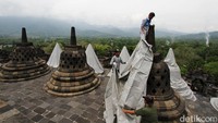 Penutupan stupa sudah berlangsung selama 3 Minggu.