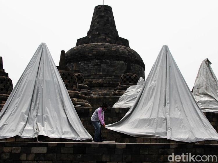 Borobudur Antisipasi Debu Vulkanik Merapi