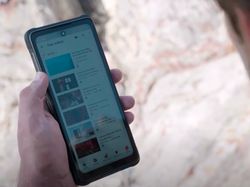 Wujud HP Tahan Banting 5G Pertama di Dunia