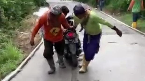 viral pemotor terabas cor basah