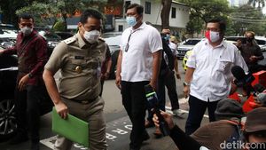 Riza Patria Penuhi Panggilan Polisi Soal Kerumunan HRS