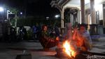 Potret Warga Boyolali Ronda Malam Saat Merapi Siaga