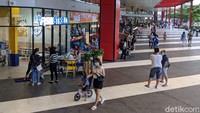 Pemerintah juga akan terus mendorong sektor swasta dengan berbagai stimulus yang sudah dibuat oleh Pemerintah dalam program Penanganan Ekonomi Nasional (PEN), termasuk bansos yang diberikan untuk memperkuat daya beli. Di tahun 2021, berbagai lembaga sudah menilai pertumbuhan ekonomi Indonesia akan berada di zona positif. Pemerintah membidik pertumbuhan ekonomi sebesar 5 persen dalam APBN 2021. Ini membuktikan ketahanan ekonomi nasional cukup baik dan diharapkan mampu menumbuhkan kepercayaan serta optimisme sektor swasta untuk kembali berinvestasi.