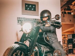 Mau Beli Motor BMW Klasik Seperti Punya Ariel Noah? Maaf, Tahun Ini Sudah Ludes