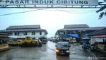 Potret Pasar Induk Cibitung yang Becek Usai Diguyur Hujan