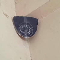 Kalau sekilas melihat mungkin orang akan tertipu, tapi kalau diperhatikan kok.... ah sudahlah.. Foto: Facebook/M a D a F a K a