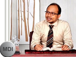 Bos Survei Ini Sebut Program Cawalkot Danny Pomanto Banyak yang Mubazir