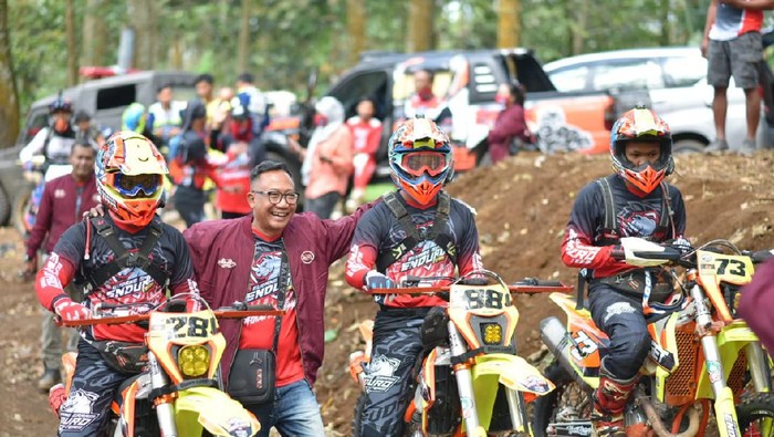 Ajang Duracore Indonesia Enduro Rally Championship (IERC) 2020 sudah selesai. Tim Gudang Garam Enduro Team (GGET) merajai kompetisi offroad nasional itu.