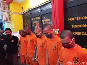 Brutal! Gerombolan Bermotor Keroyok Mati Remaja di Bandung