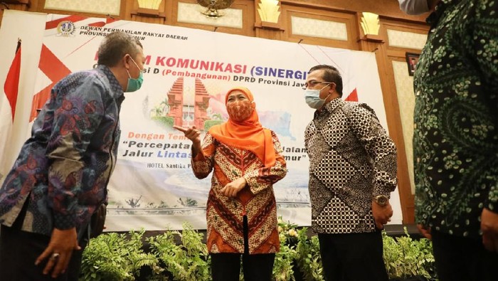 gubernur khofifah