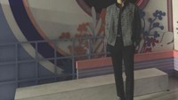 Selain menjadi bagian dari NCT, Jaehyun juga bersolo karir menjadi seorang MC di program musik Inkigayo. Tak sendiri, ia ditemani Naeun April dan Minhyuk Monsta X. Foto: Instagram @nct @_jeongjaehyun