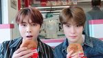 10 Pose Kece Jaehyun NCT Saat Jadi Barista dan Makan Es Krim