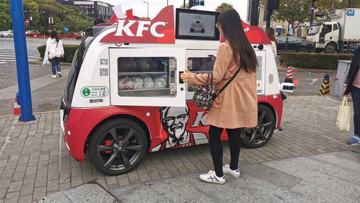 KFC pakai mobil tanpa sopir buat jualan