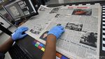 Mengintip Proses Digitalisasi Koran Cetak