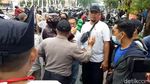 Momen Aksi Damai Tolak FPI Berujung Ricuh di Surabaya