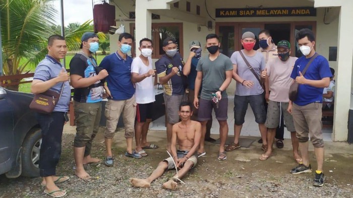 Polres Banyuasin tangkap pencuri sepeda motor yang ternyata mempunyai sepucuk senpi rakitan (dok. Istimewa)